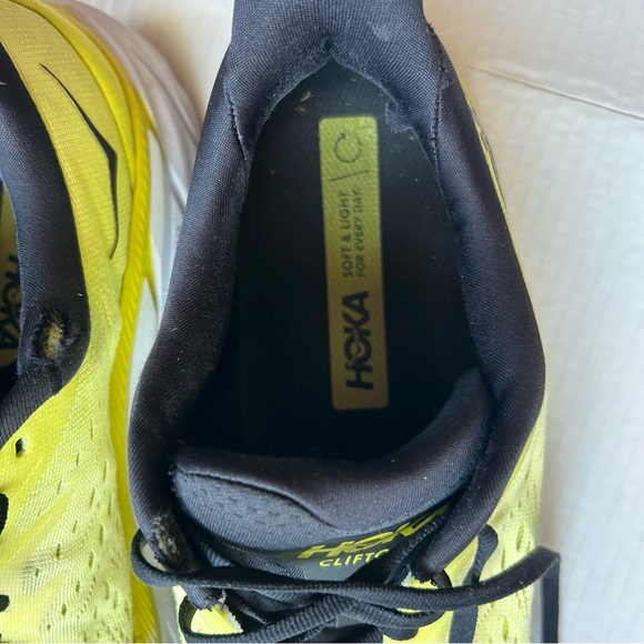 Hoka Clifton 8 Running Shoes - Picture 7 of 14